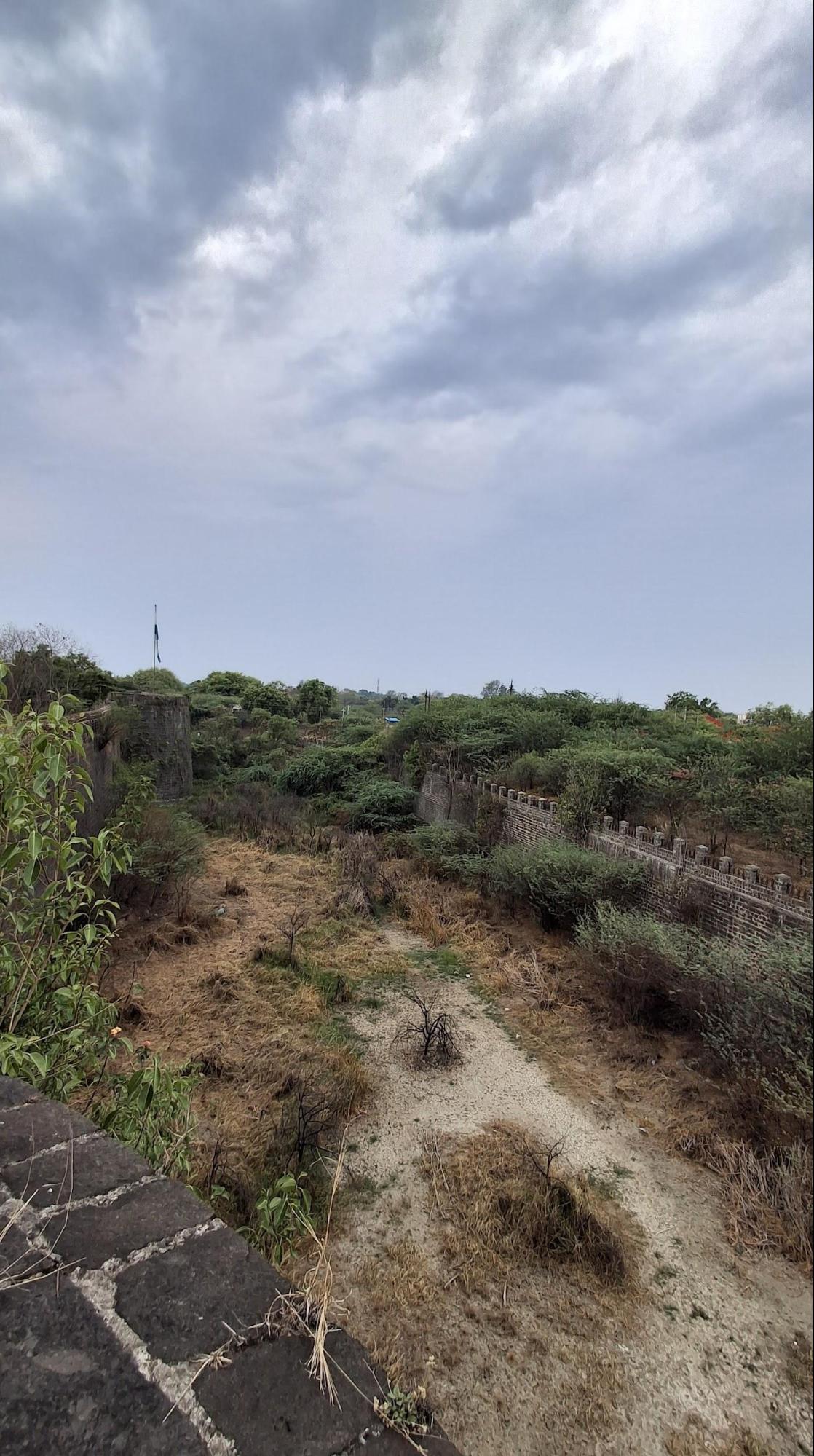 The surroundings of the Ahmednagar fort at Bhingar. (Source: CKA Archives)