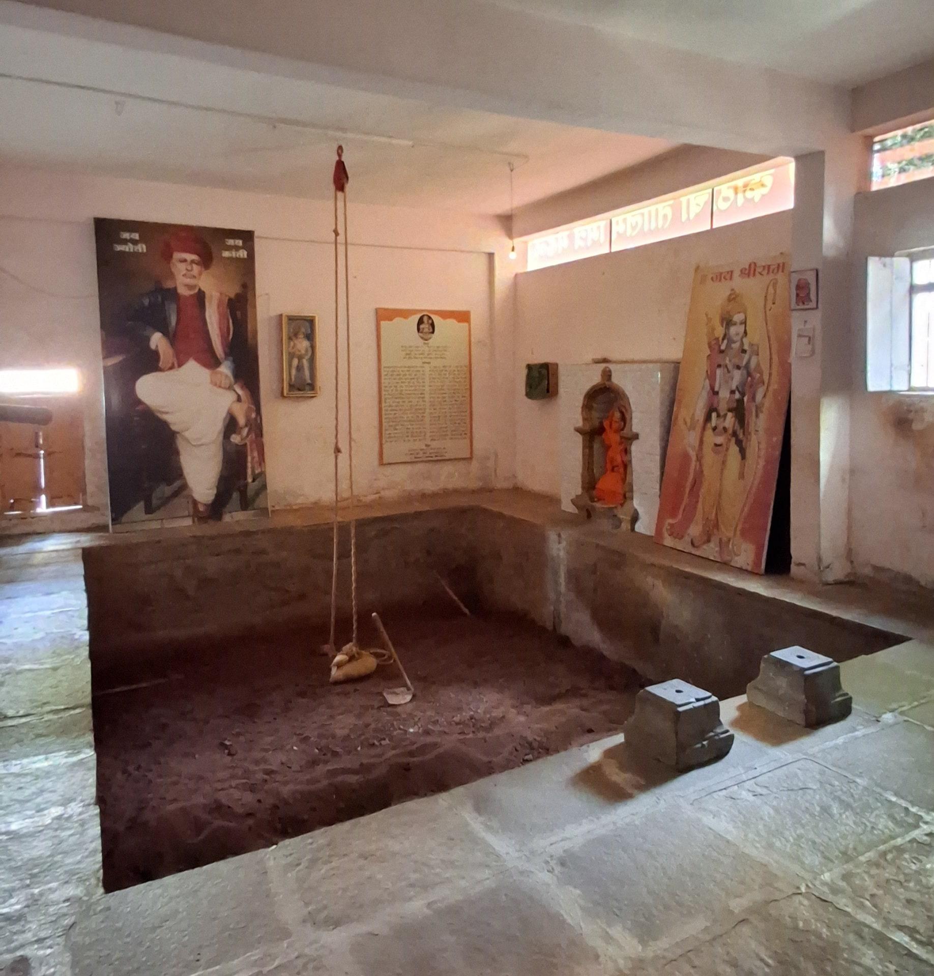 The indoor area of Kauthichi Talim, Maliwada (Source: CKA Archives).