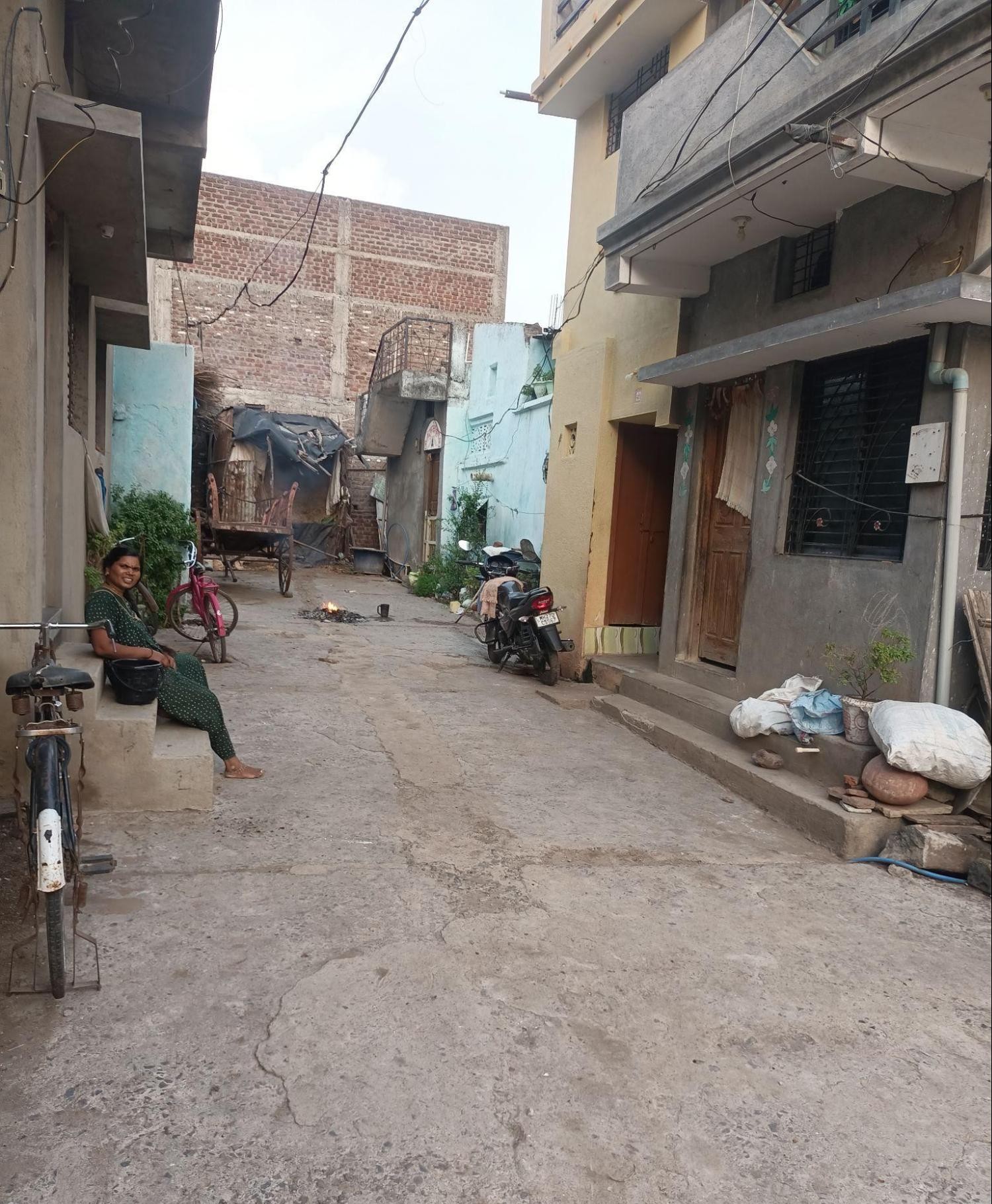 Another view of the narrow lanes that wind through the residential area. (Source: CKA Archives)