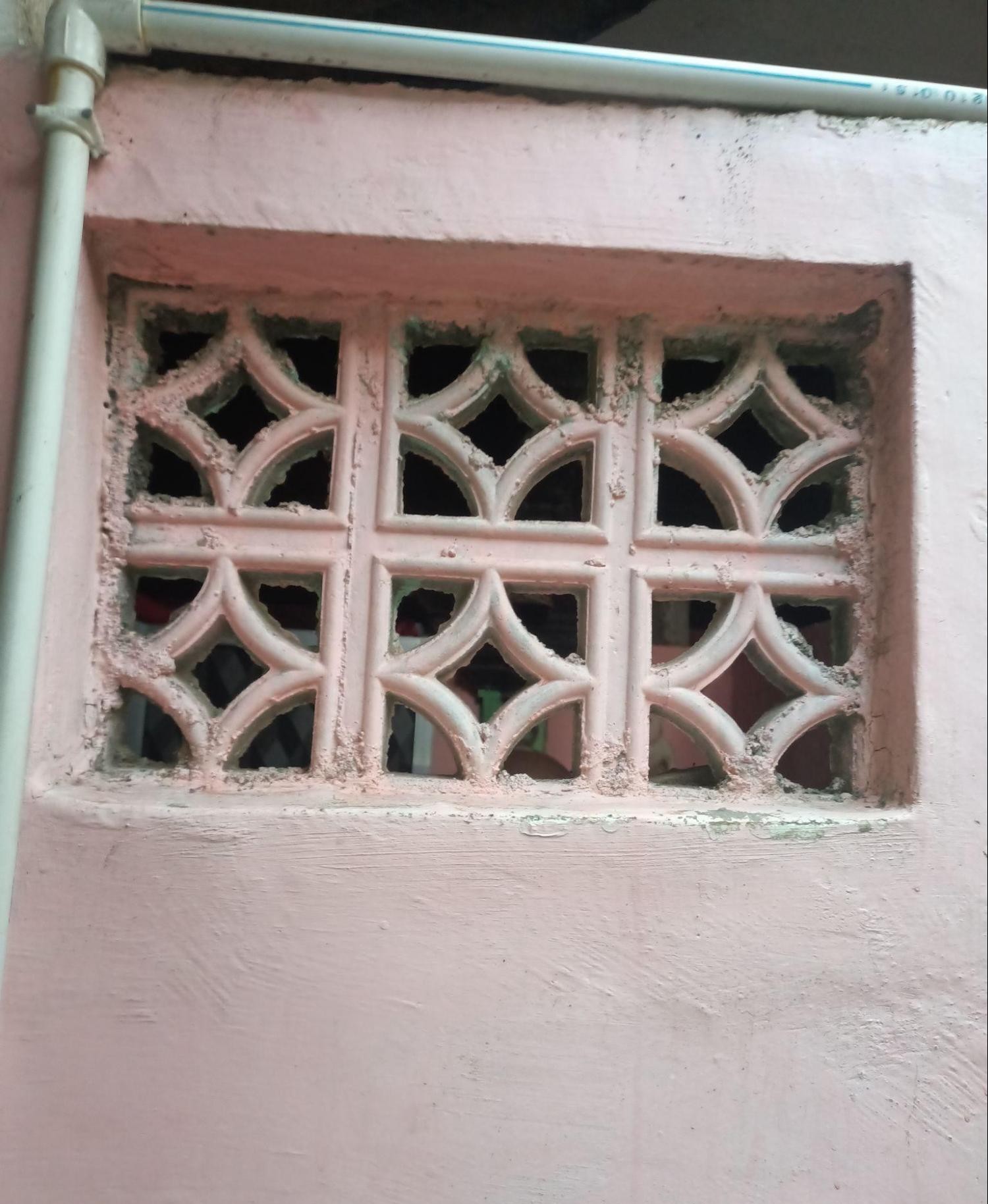 Star-shaped designs, possibly intended to serve a functional role within the space. (Source: CKA Archives)