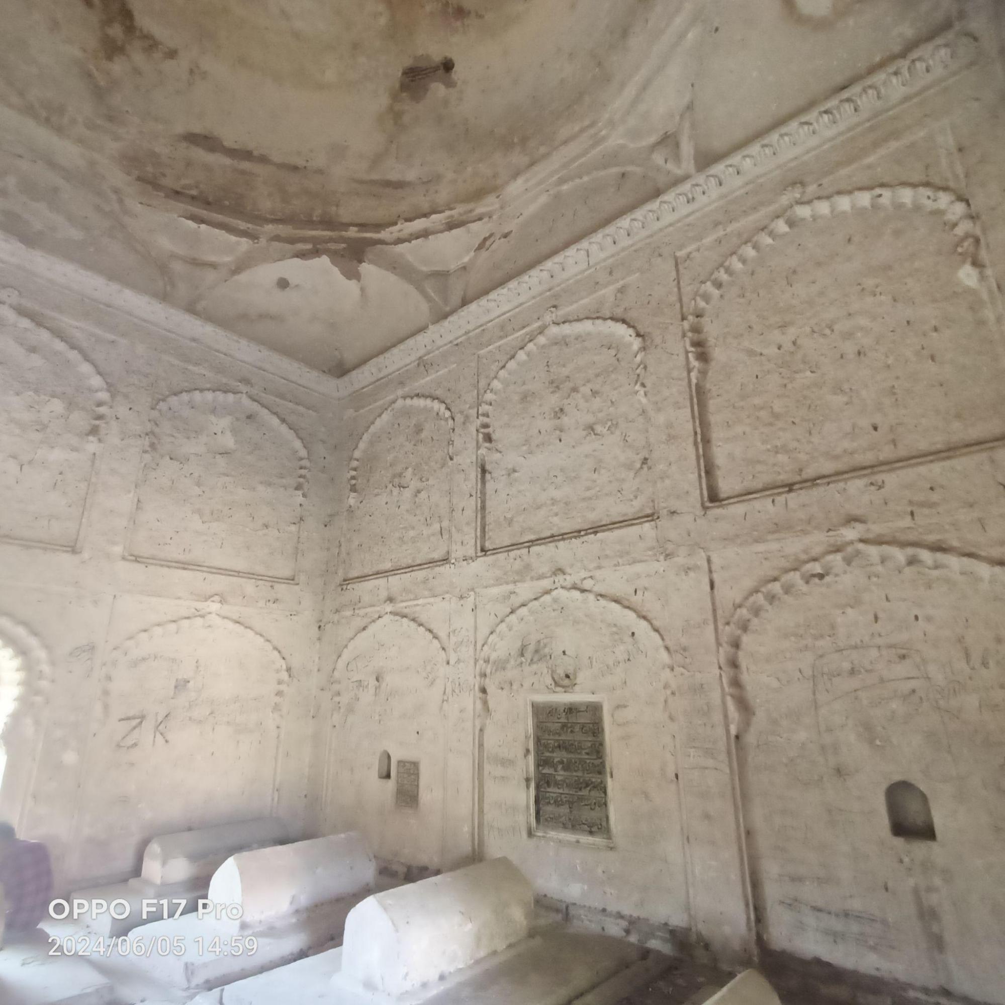 The royal Qabar within Bebah Bagh that showcases the site’s history as the burial ground of many figures from the Nizam Shahi dynasty. (Source: CKA Archives)