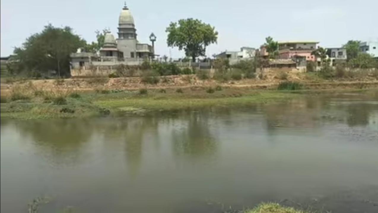 The Kham Talao is a historic pond located in the center of Bhandara, Maharashtra (Source: CKA Archives)