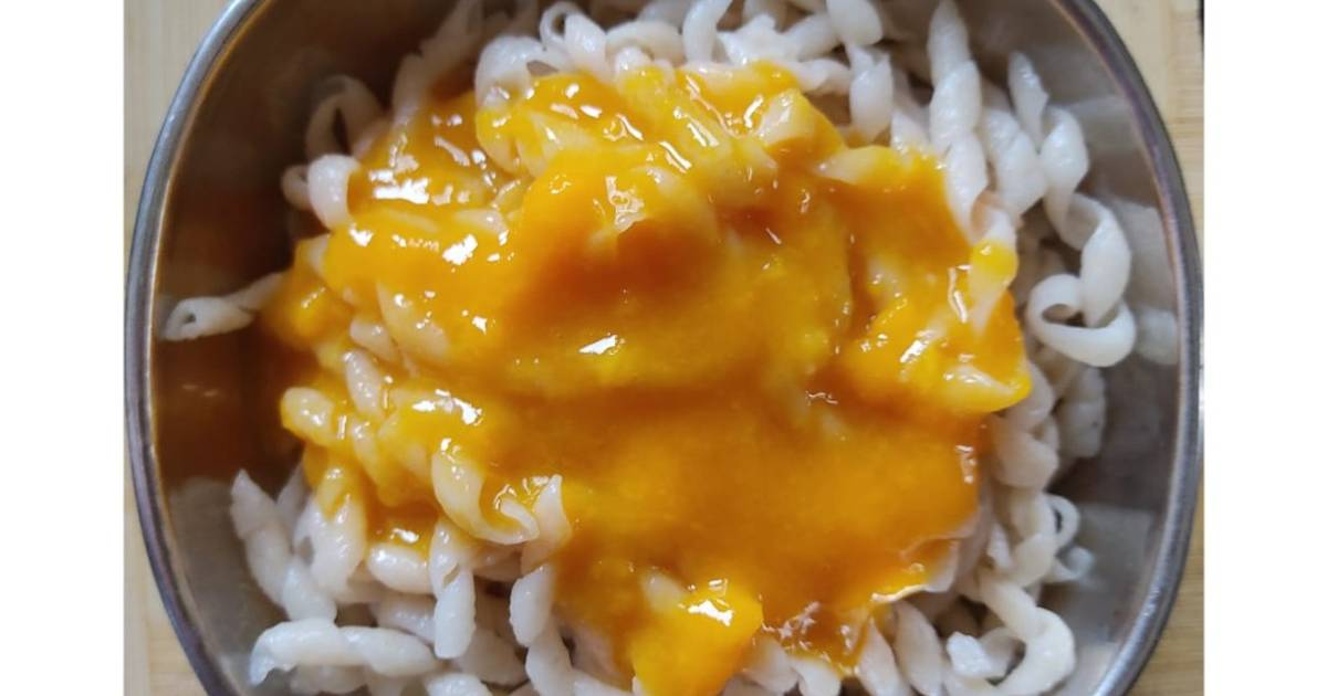 Sargunde with Aamras[6]