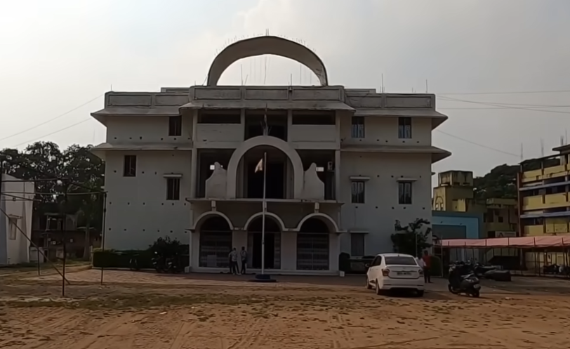 An outside view of the Deekshabhumi at Chandrapur