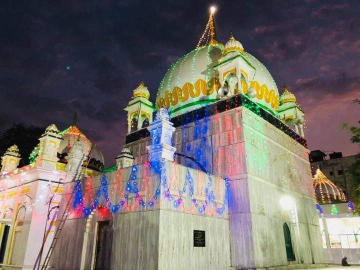 Hazrat Shahanoor Hamwi Dargah in Chhatrapati Sambhaji Nagar City.[16]
