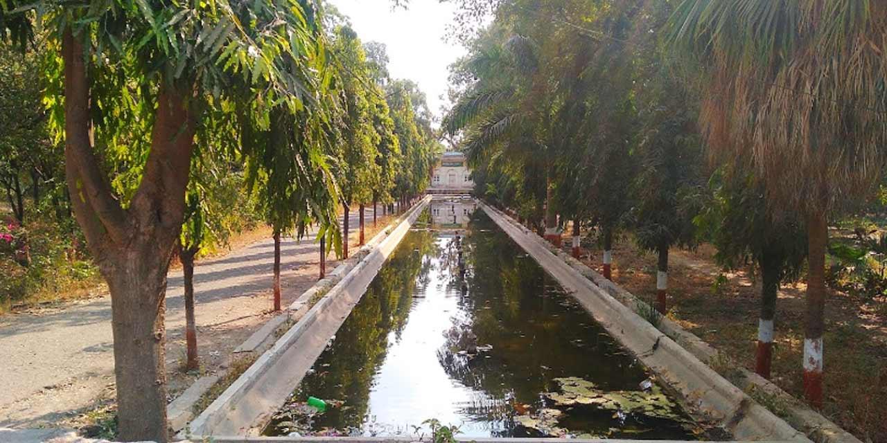 Himayat Bagh in Rauza Bagh, Chhatrapati Sambhaji Nagar City.[17]