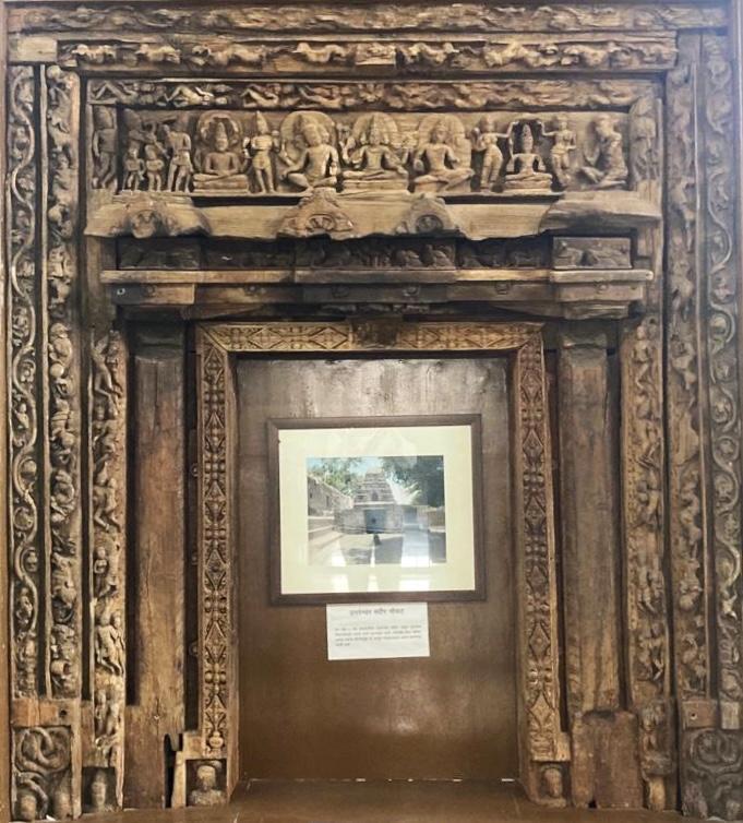 A wooden door from the nearby Uttareshwar Mandir in Ter is kept on display at the Ramling Appa Lamture Museum. (Source: CKA Archives)