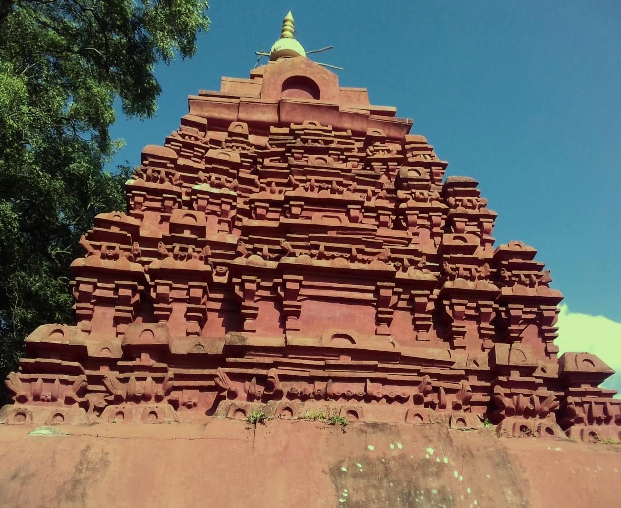 Shikhara of the Kaleshwar Mandir, located on the banks of the Terna River, Dharashiv. (Source: CKA Archives)