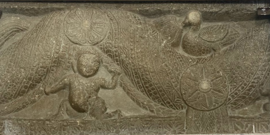 An intricately carved stone wall at Ter, Dharashiv. (Source: CKA Archives)