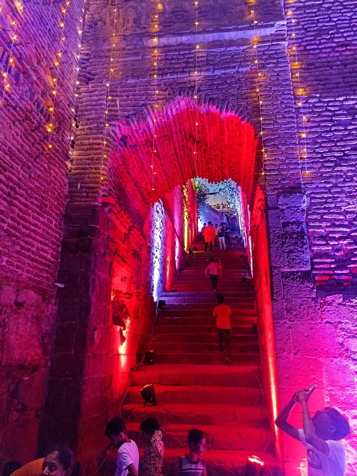 Ahilya Barav in Ahilyapur, Dhule, illuminated by locals during the birth anniversary celebrations of Punyashlok Ahilyabai Holkar.[2]