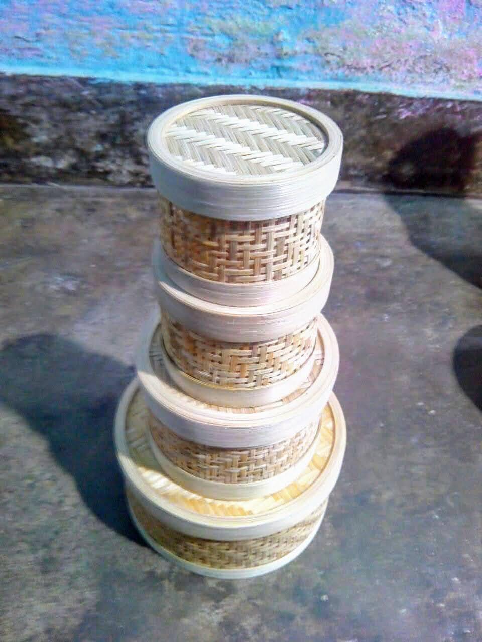 Everyday kitchen items are crafted in a beautiful design by local artisans of Gondia. (Source: CKA Archives)