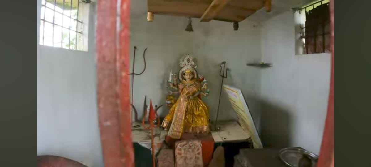 Inside one of the mandirs in the complex (Source: CKA Archives)