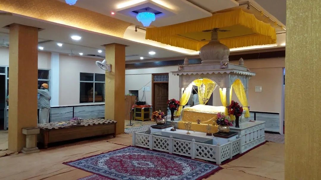 Inside the Gurudwara Shree Guru Singh Sabha in Gondia City[2]