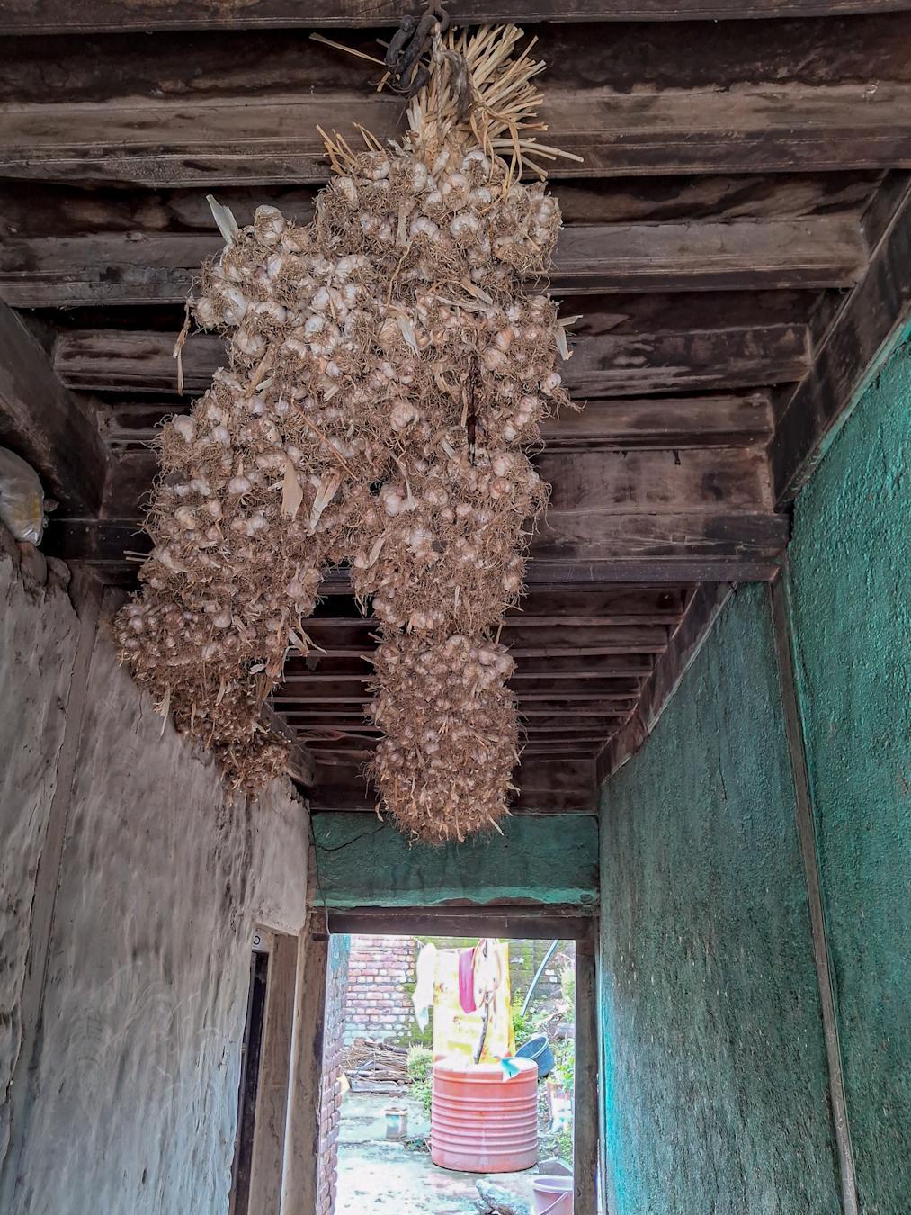 There is a small fixture on the roof from which people can hang several items. (Source: CKA Archives)