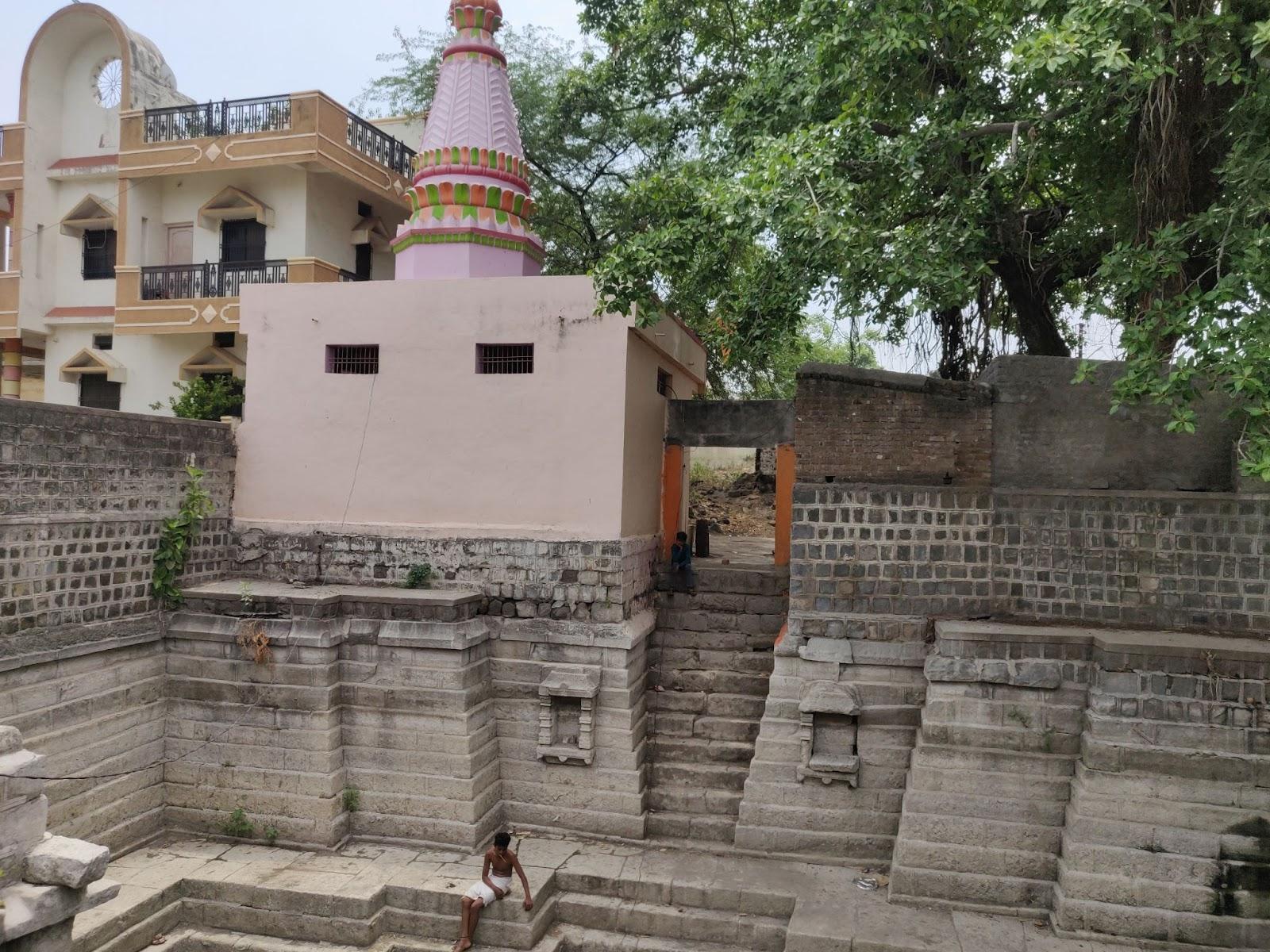 The Entrance to the Step Well in Ambad Taluka(Source: CKA Archives)