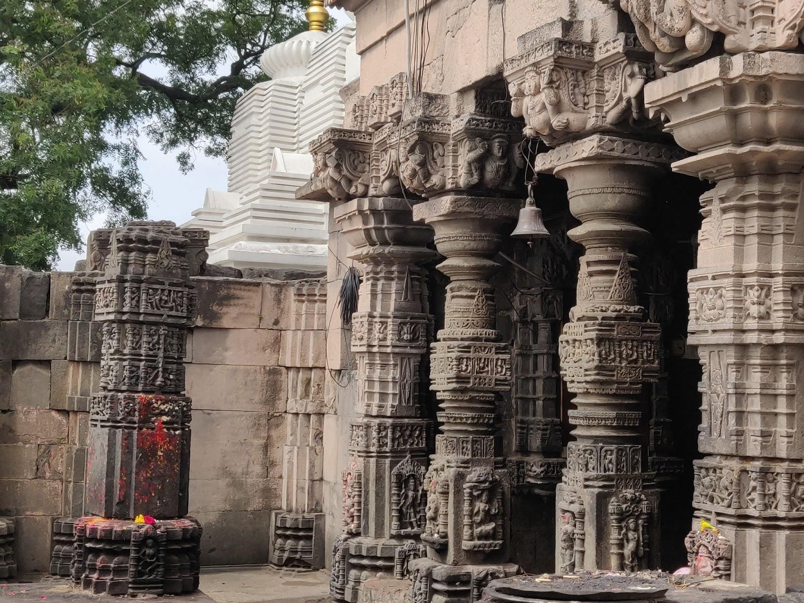 The intricately carved pillars of the Mandir (Sources: CKA Archives)