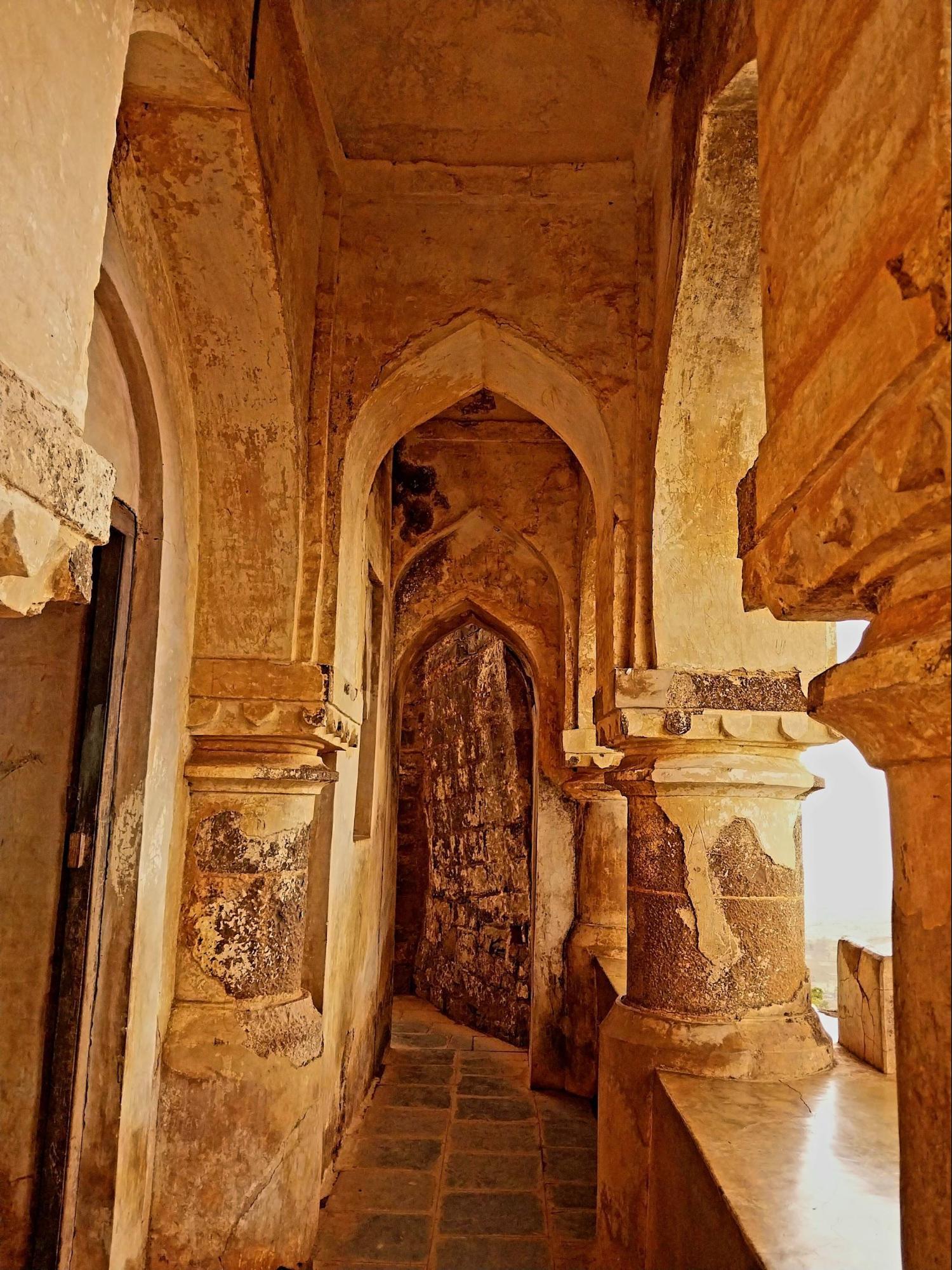 Tall stone columns and high ceilings that adorn the walls of the Sajjakoti.(Source: CKA Archives)