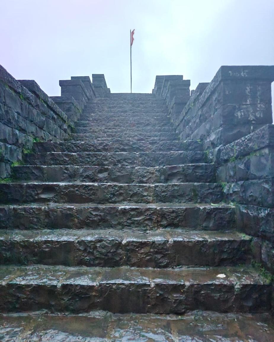 The Samadhi (Shaurya Sthal) built in honor of Baji Prabhu Despande and his soldiers, commemorating their sacrifice at Pavankhind.(Source: CKA Archives)