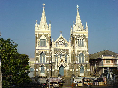 Mount Mary Church features twin spires and pointed arches, typical of Gothic Revival architecture.[6]