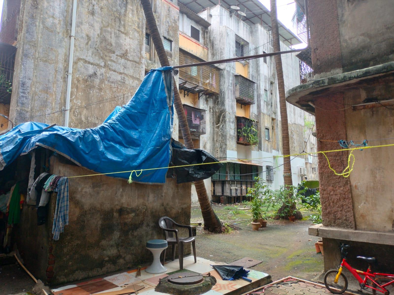 The conjoined building is managed independently under a different housing society. (Source: CKA Archives)