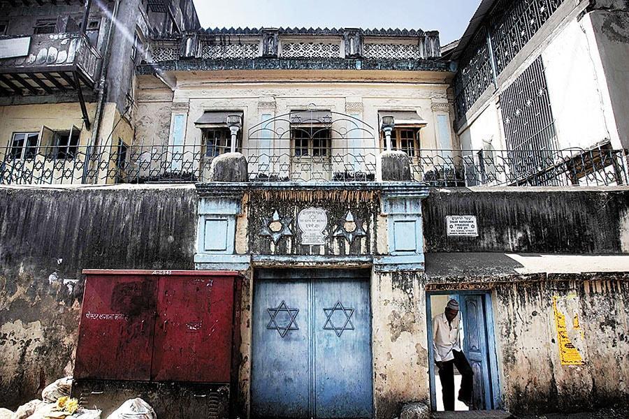 An exterior view of the Shaar Harahamim Synagogue in Mandvi, the oldest synagogue in Mumbai[26]
