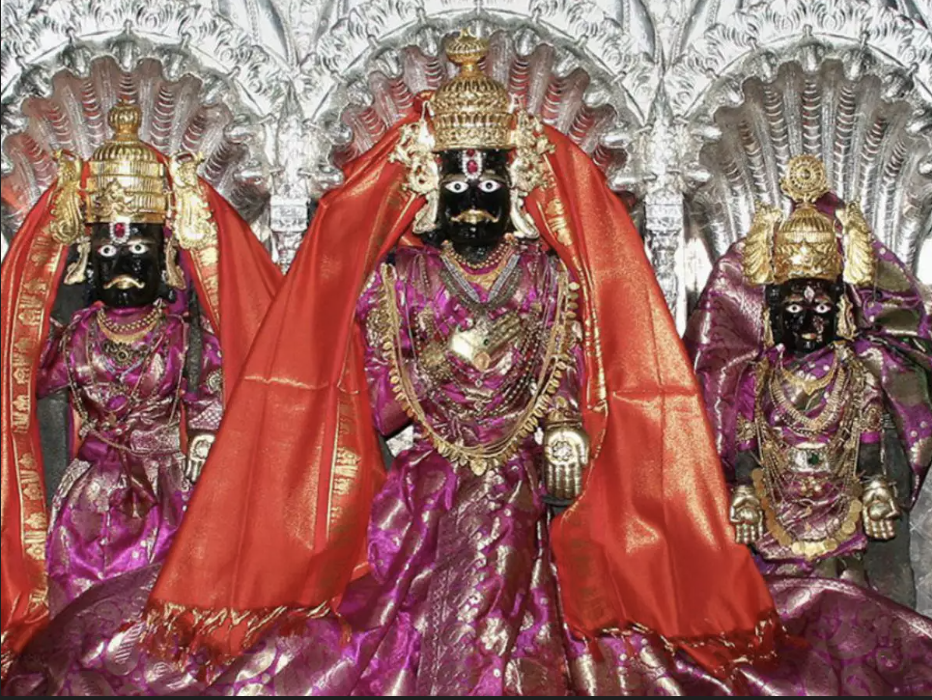 Murtis in the Shri Kalaram Mandir, Panchavati, Nashik[3]