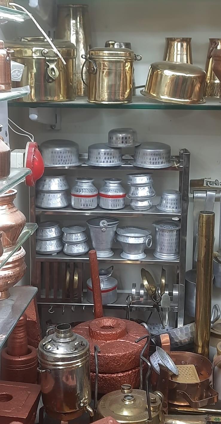 Daily-use brass and copper utensils, made for cooking and storage, representing the everyday craftwork that once sustained hundreds of Twashta Kasar households. (Source: CKA Archives)