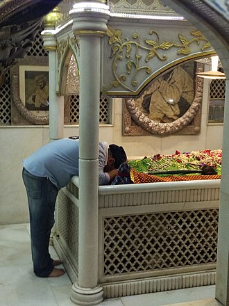 Inside view of Hazrat Babajan Dargah, Babajan Chowk, Pune.[20]