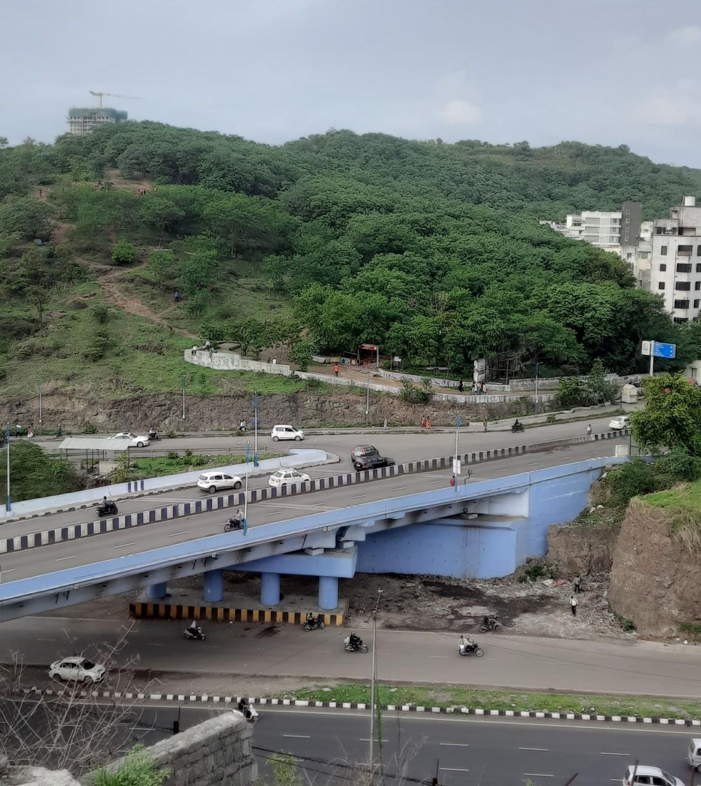 One can see the Pashan Hill and Mumbai- Bangalore Highway from the site. (Source: CKA Archives)