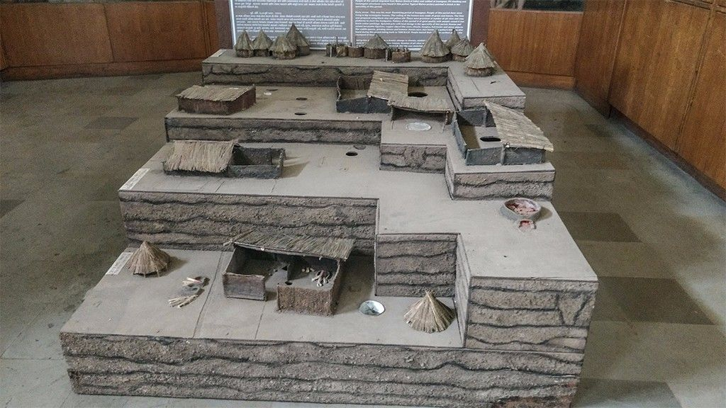 Reconstruction of the Inamgaon settlement on display at Deccan College. Based on findings from excavation, the model shows a Chalcolithic village with mud houses, open spaces, and storage pits, reflecting the material culture of the Jorwe phase.[22]