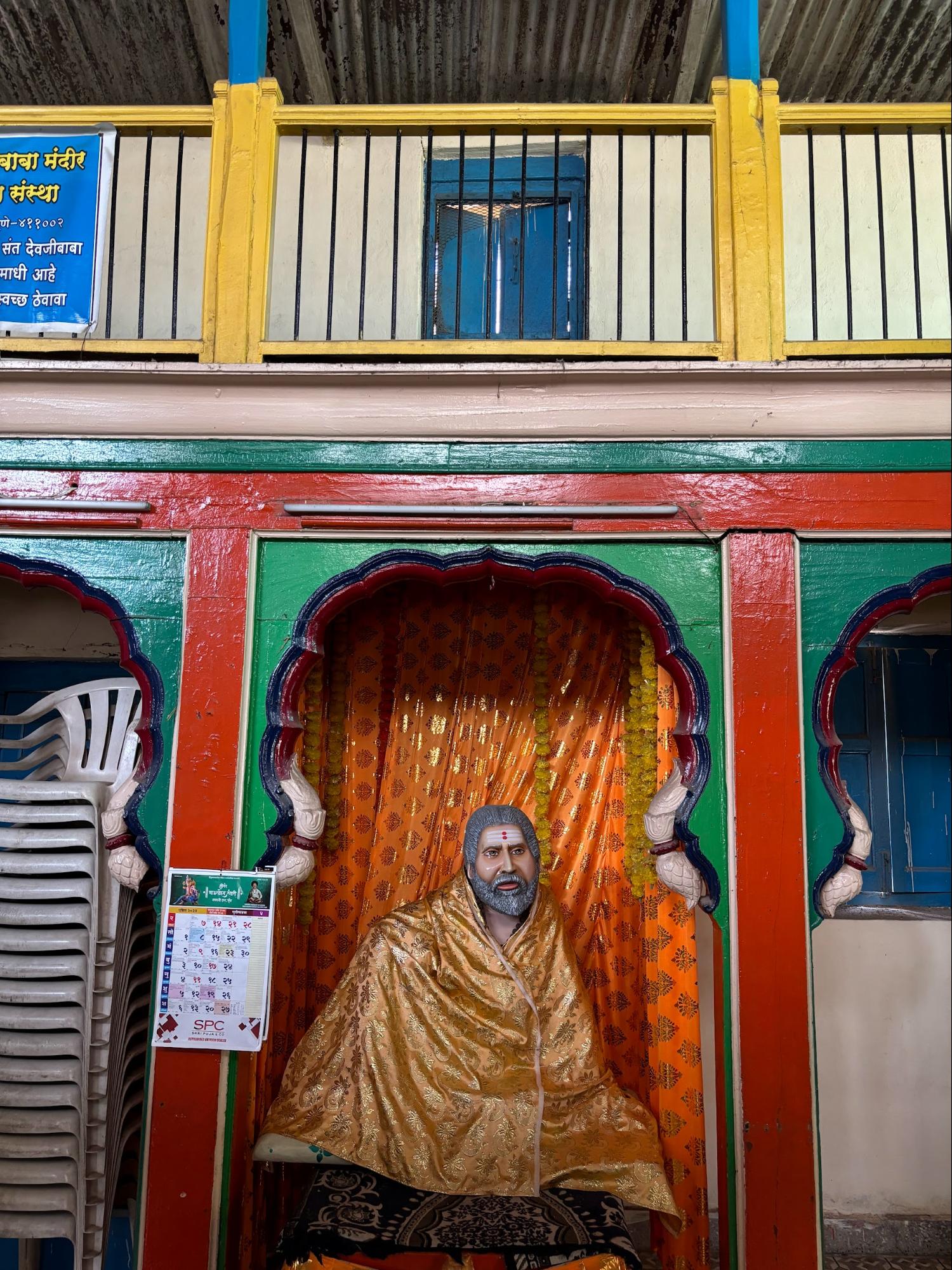 Statue of Sant Devjibaba Maharaj at the Samadhi Devasthan in Ganesh Peth, Pune, where he is believed to have taken Sanjeevan Samadhi in 1848. (Source: CKA Archives)