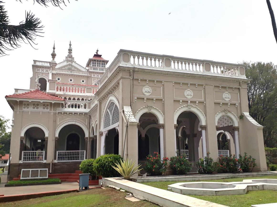 The anterior view of the Aga Khan Palace. (Source: CKA Archives)