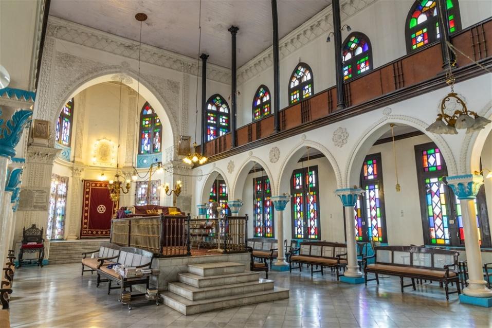 The beautiful interiors of the Ohel David Synagogue.[43]