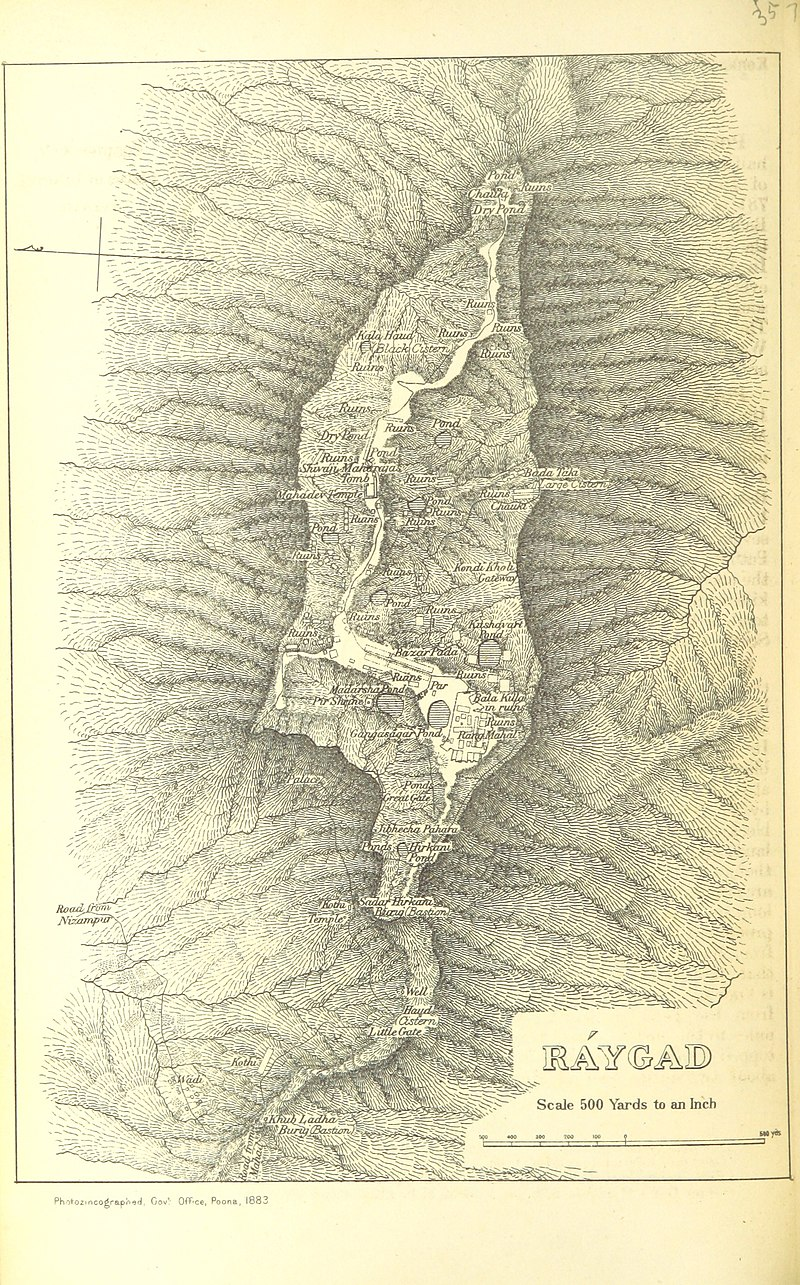 A British-era depiction of Raigad’s grand layout, likely created for military and administrative purposes.[9]