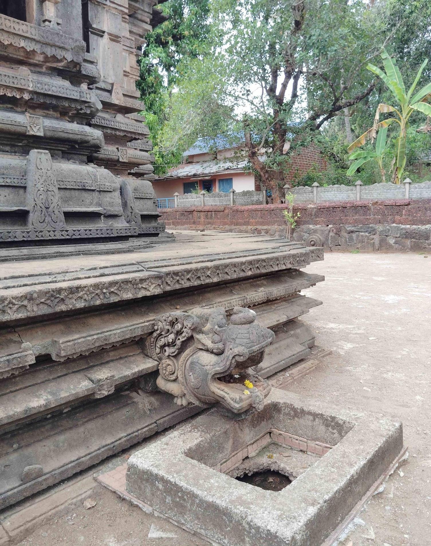 Amagarmukhat the Mandir channels offerings duringabhishekrituals and symbolically represents thevahanof Ganga. (Source: CKA Archives)