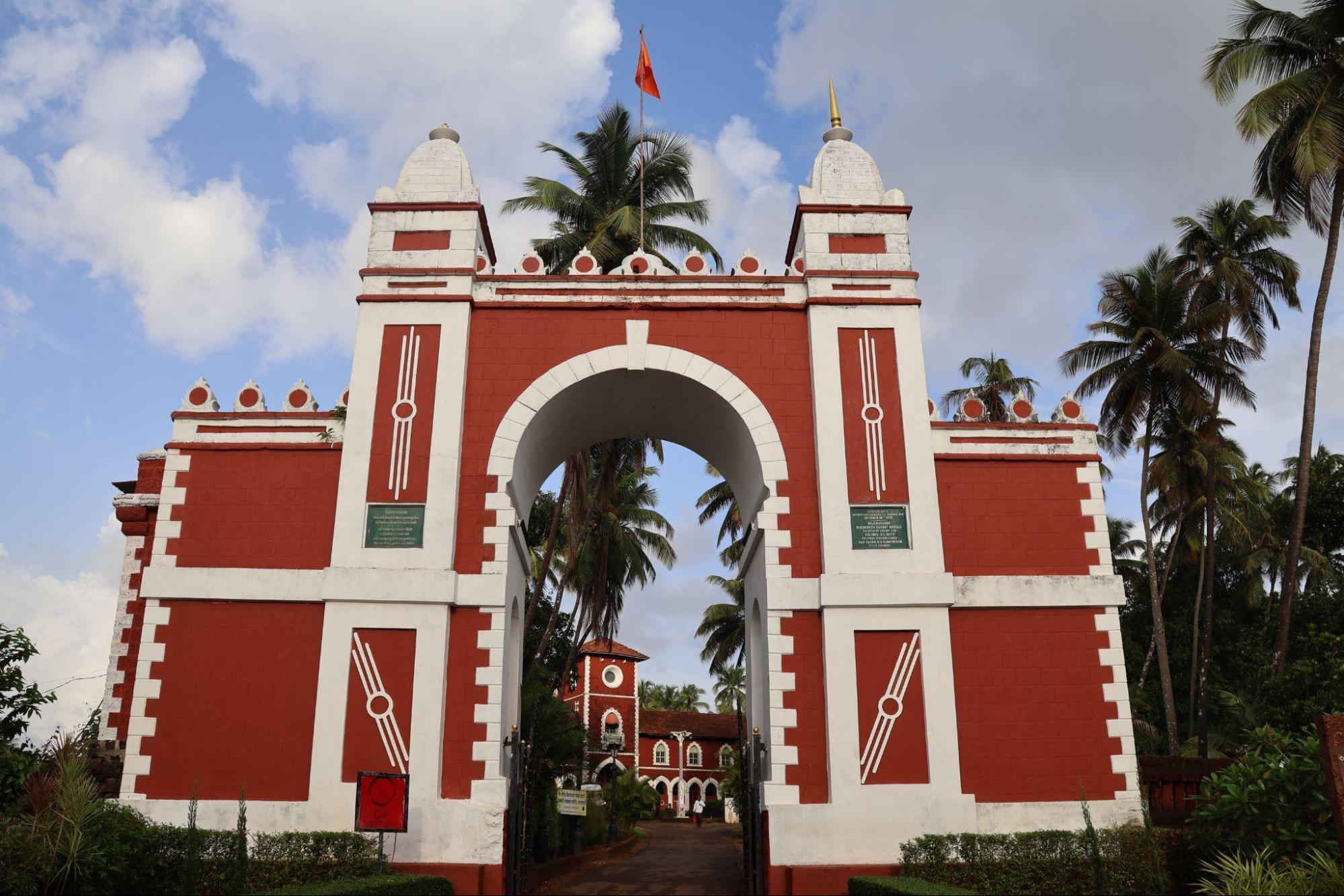 The impressive main gateway (pravesadvara) to the Sawantwadi Palace complex in Sindhudurg. The structure showcases influence from both European and Maharashtrian architectural elements, characteristic of coastal Maharashtra's historical buildings. (Source: CKA Archives)