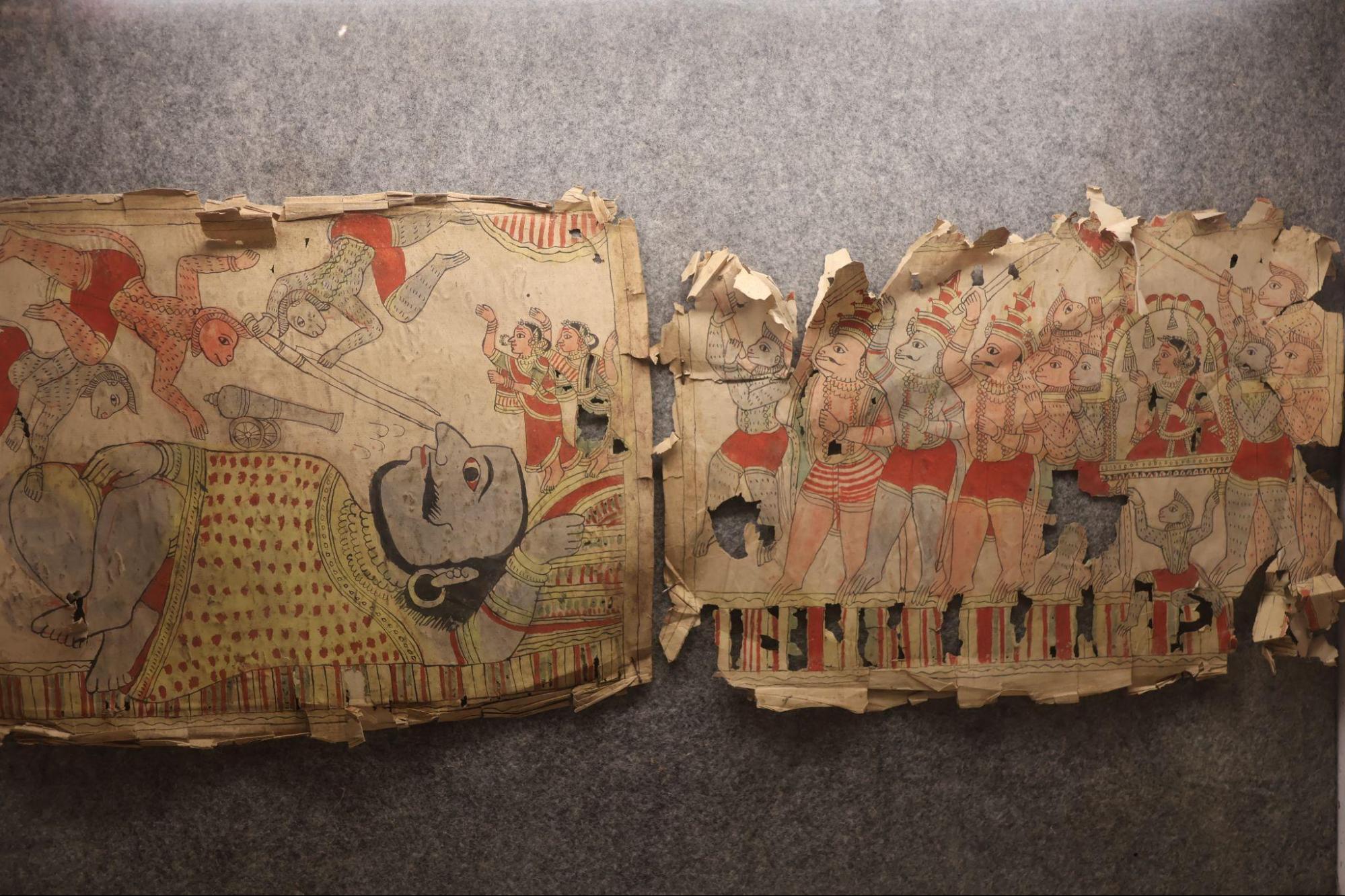 Some Chitrakathi paintings, originally made on teak leaves, are now created on handmade paper using red, green, and blue. Over 350-year-old examples are displayed at the TAKA Museum, Sindhudurg. (Source: CKA Archives)