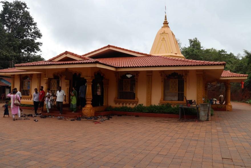 Exterior view of Redi Ganapati Mandir, Redi, Sindhudurg district.(Source: CKA Archives)
