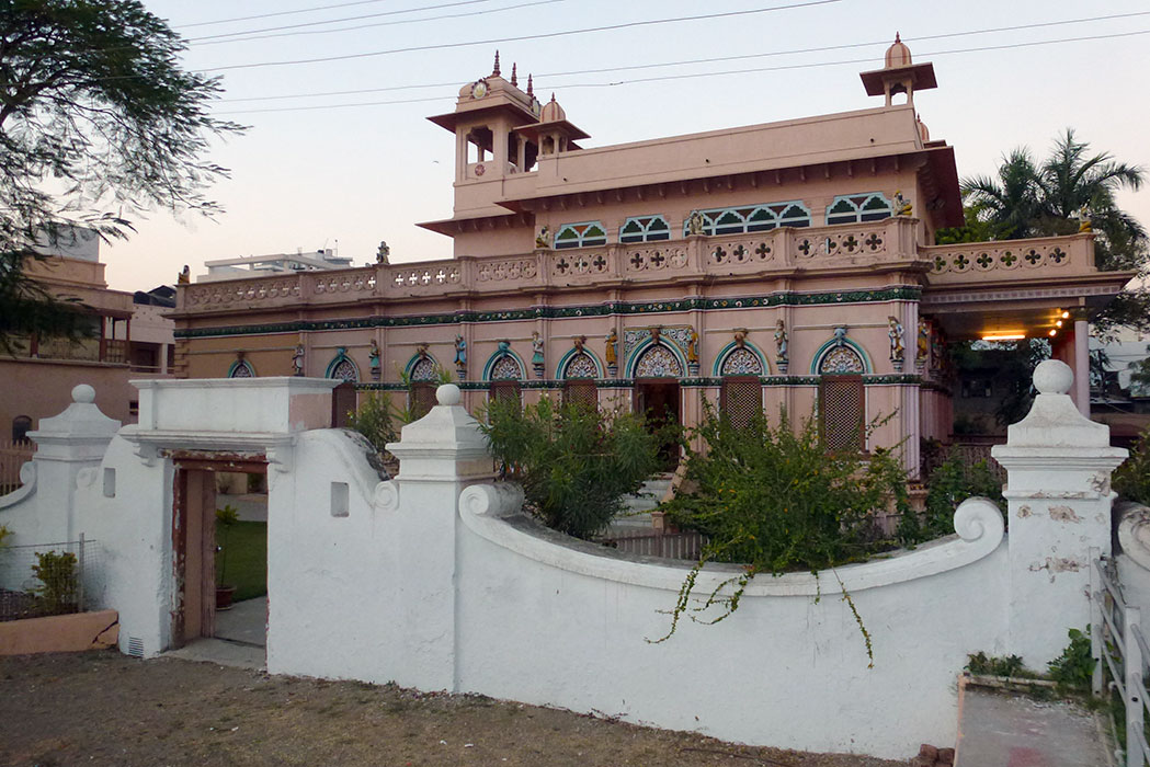 Laxminarayan Mandir in Wardha, known for its early role in caste reform and continued links to Gandhian philosophy.[3]