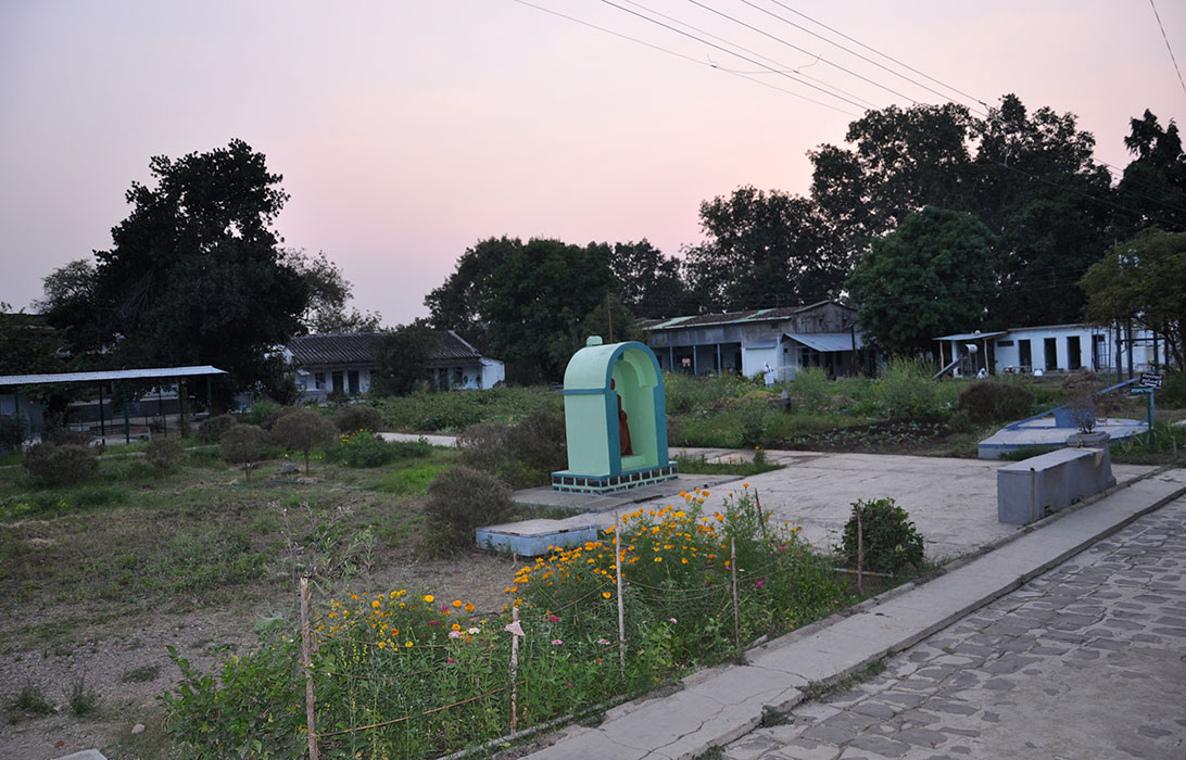 View of the Paunar ashram buildings nestled along the Dham River in Pavnar, Wardha where Acharya Vinoba Bhave established his centre for satyagraha.