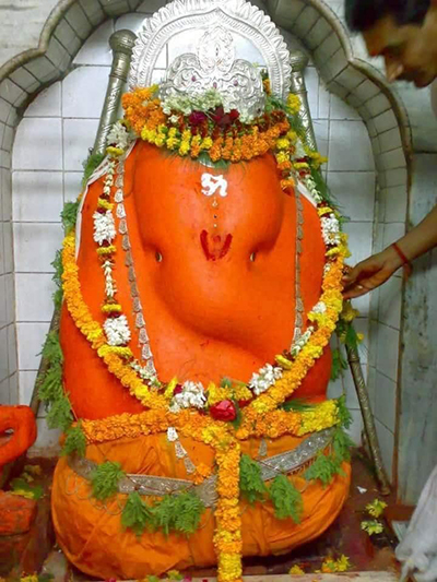 Chintamani Devta of the Chintamani Ganpati Mandir at Kalamb, Yavatmal.[1]