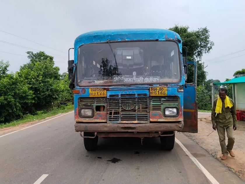 A Blue Bus parked in Sironcha Taluka; part of the school transport scheme now used for general travel.(Source: CKA Archives)