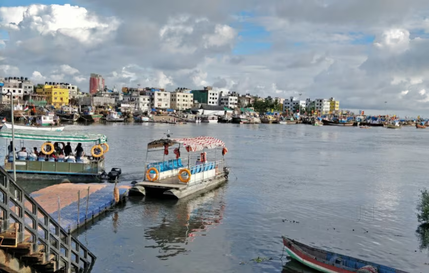 Versova Jetty, an important point for ferrying passengers and goods along Mumbai’s coast.