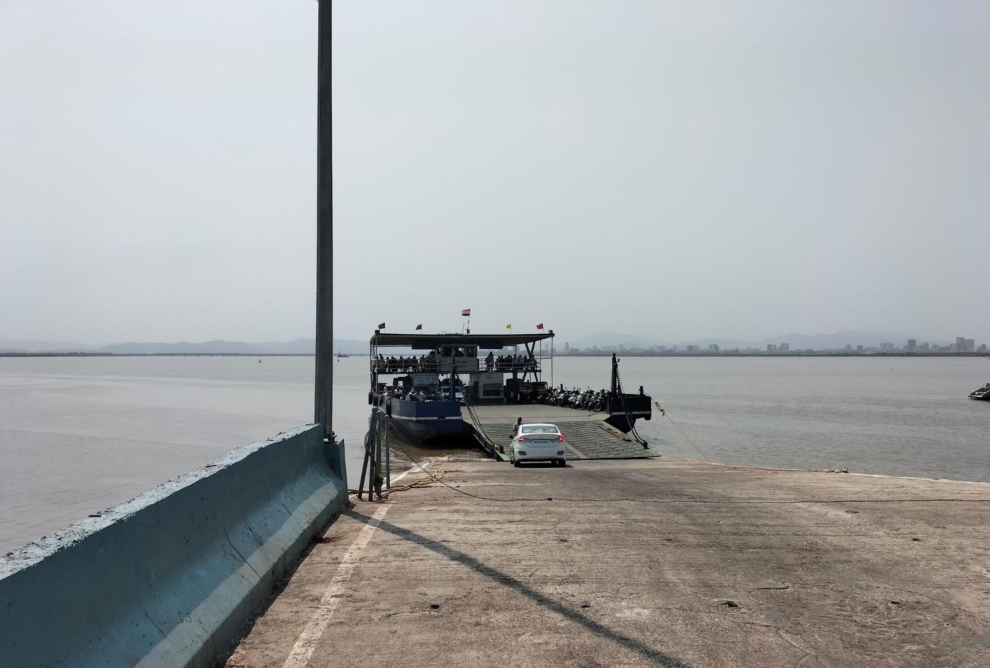 A vehicle boarding the Vasai Fort–Bhayandar ferry service, one of the few crossings still operating in Palghar district. (Source: CKA Archives)
