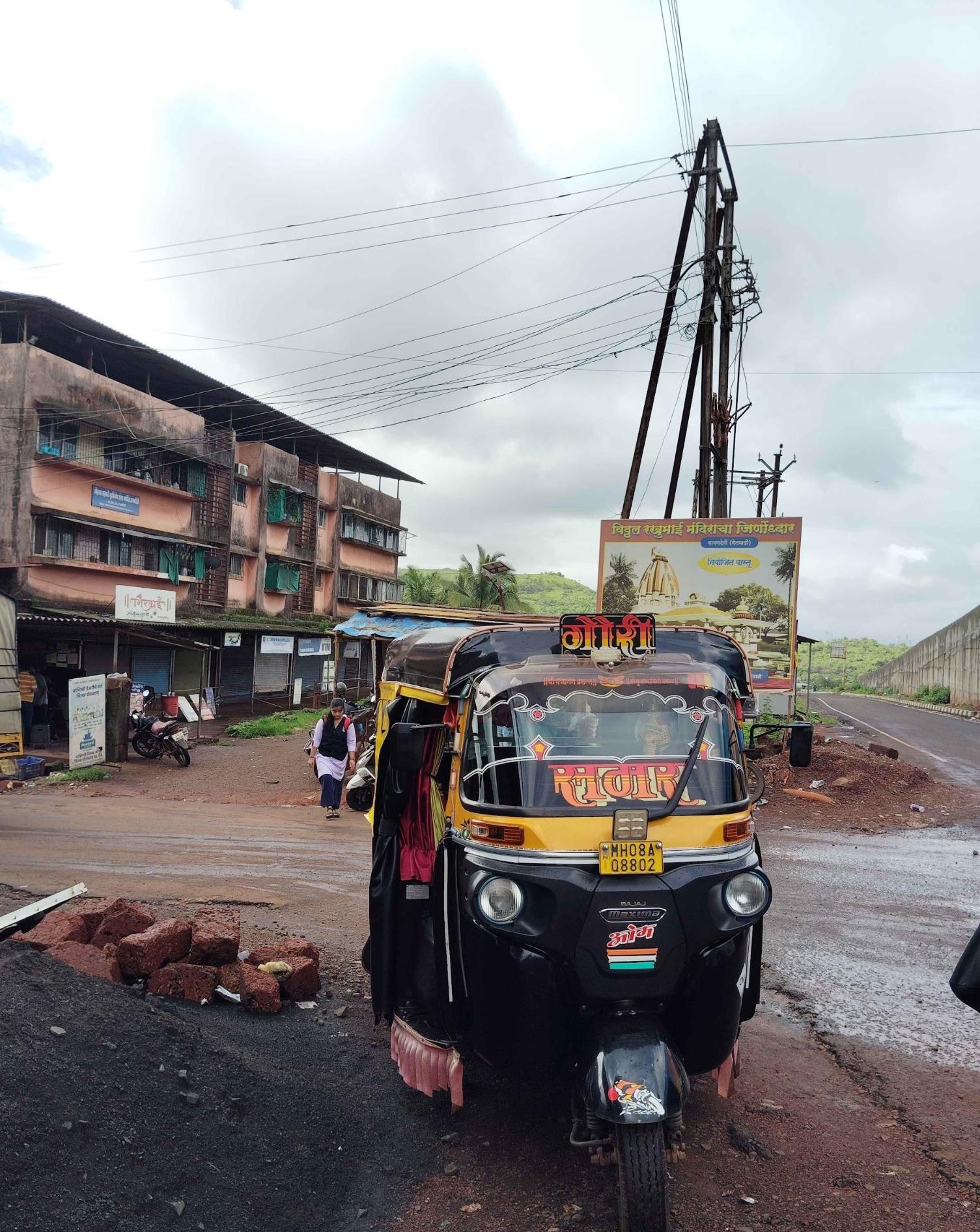 A colorful auto in Lote, Khed taluka, Ratnagiri district. (Source: CKA Archives)
