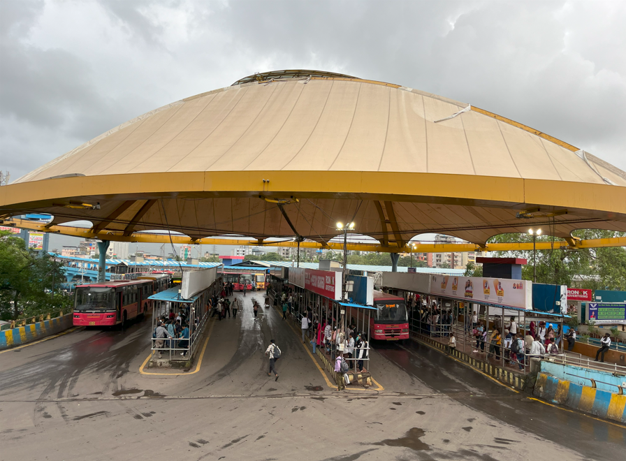 Thane Municipal Bus Depot outside Thane Railway Station. It serves as a major hub for buses connecting various parts of Thane and neighbouring areas. (Source: CKA Archives)